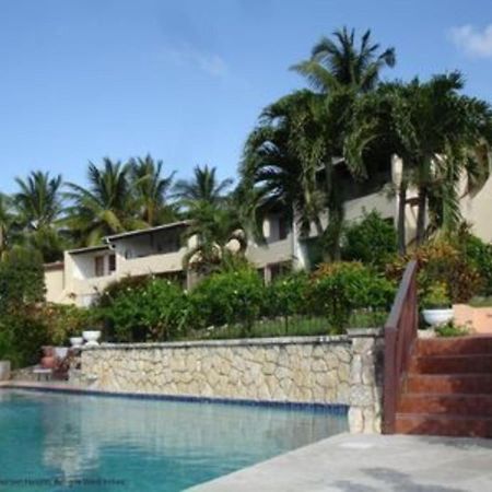 Attractive 2-Bed Apartment Stunning Sea View Dickenson Bay Exterior photo
