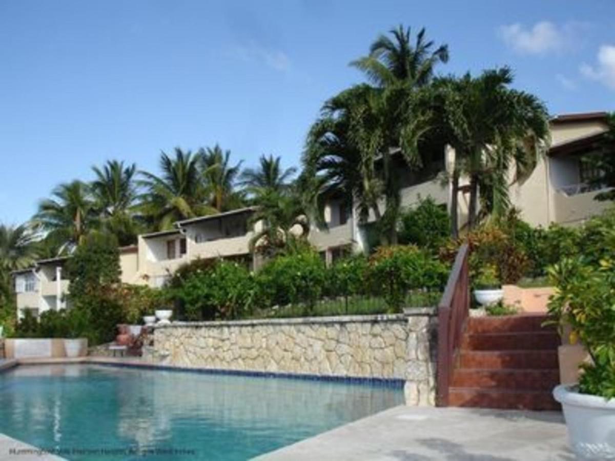 Attractive 2-Bed Apartment Stunning Sea View Dickenson Bay Exterior photo