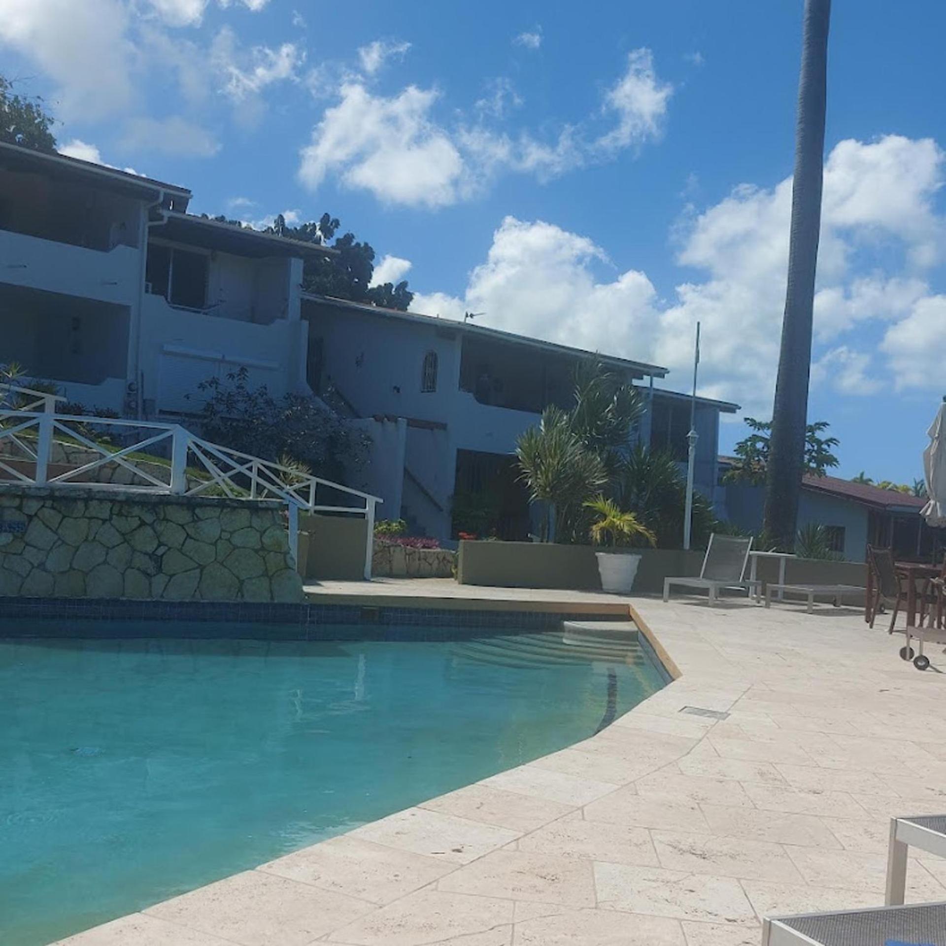 Attractive 2-Bed Apartment Stunning Sea View Dickenson Bay Exterior photo