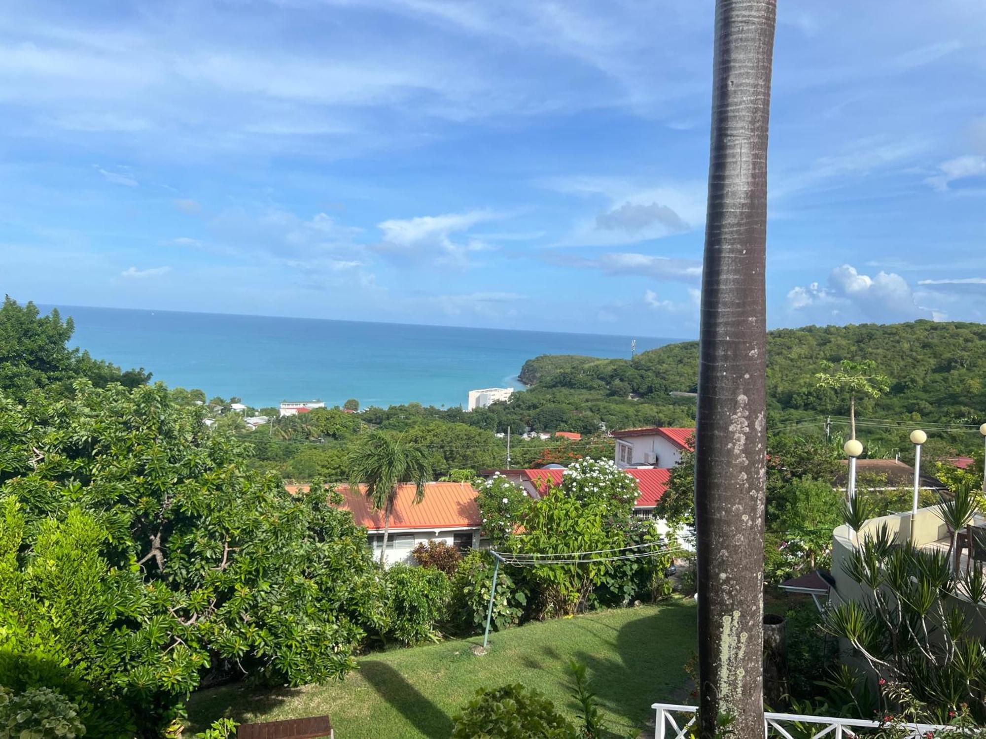 Attractive 2-Bed Apartment Stunning Sea View Dickenson Bay Exterior photo